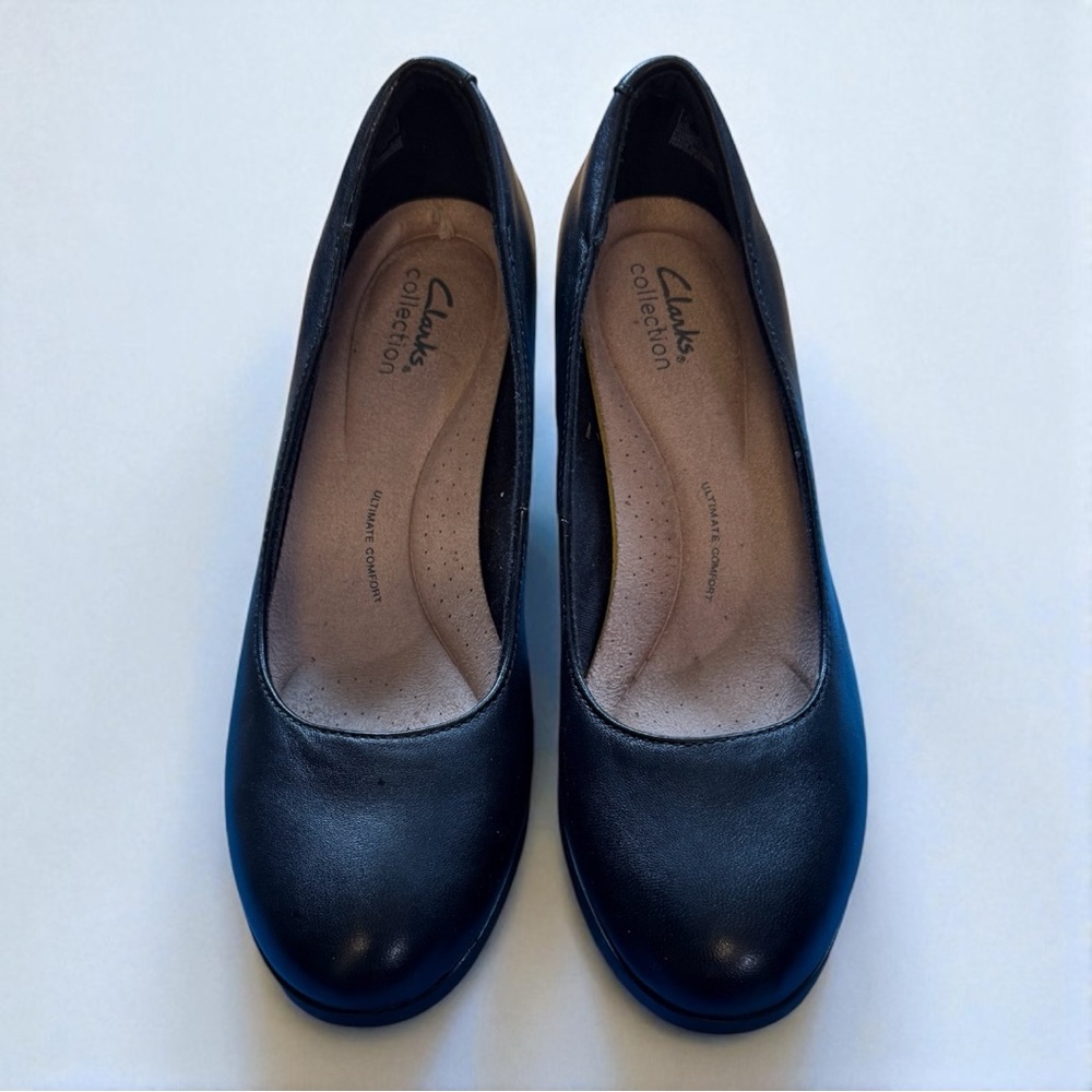 Clarks Women's Classic Block heeled pumps